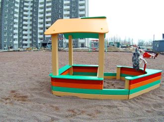 Листопад 2025 року